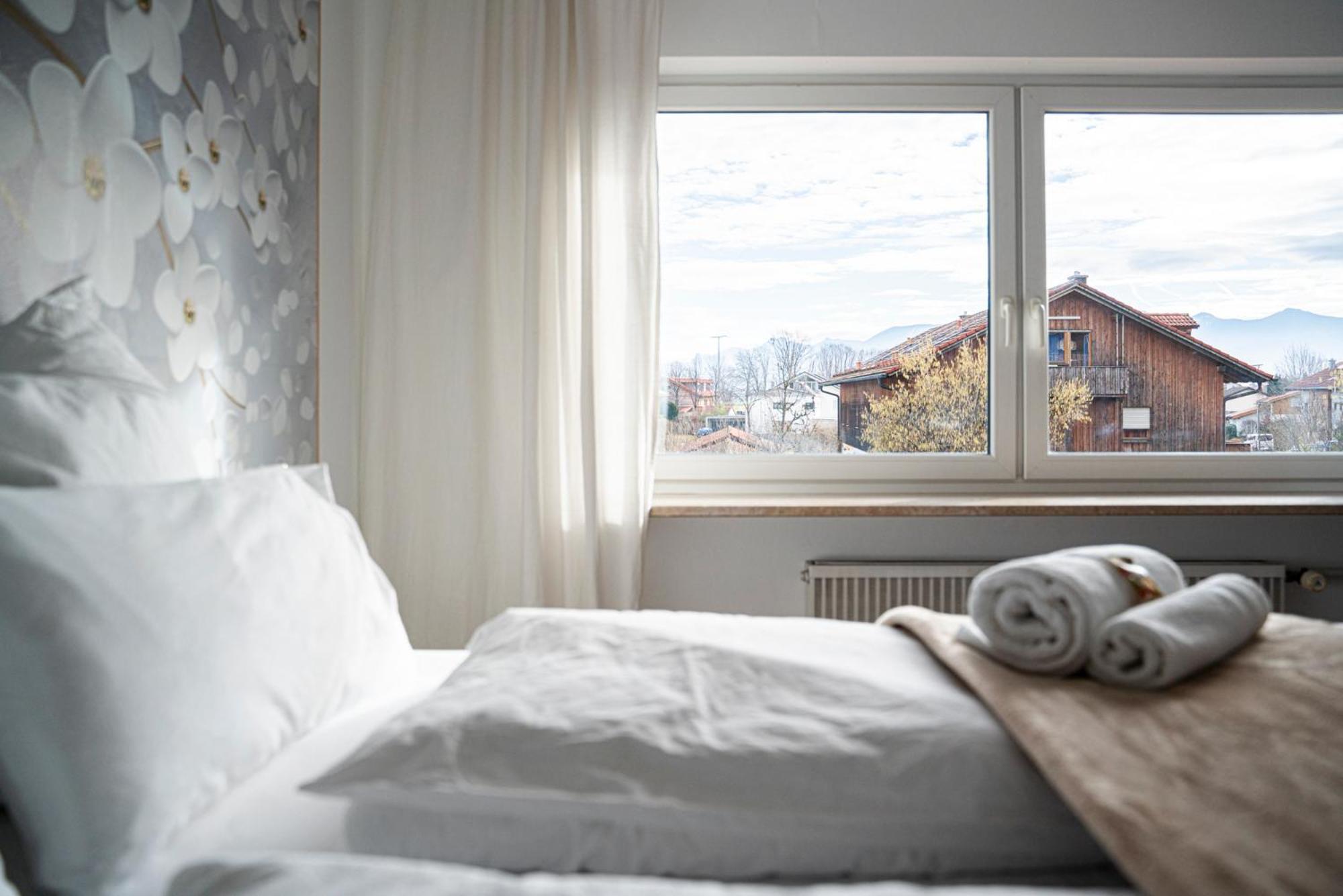 ローゼンハイム130M2 Loft - Balkon, Smart Tv, Badewanne, Kaffeeアパートメント エクステリア 写真