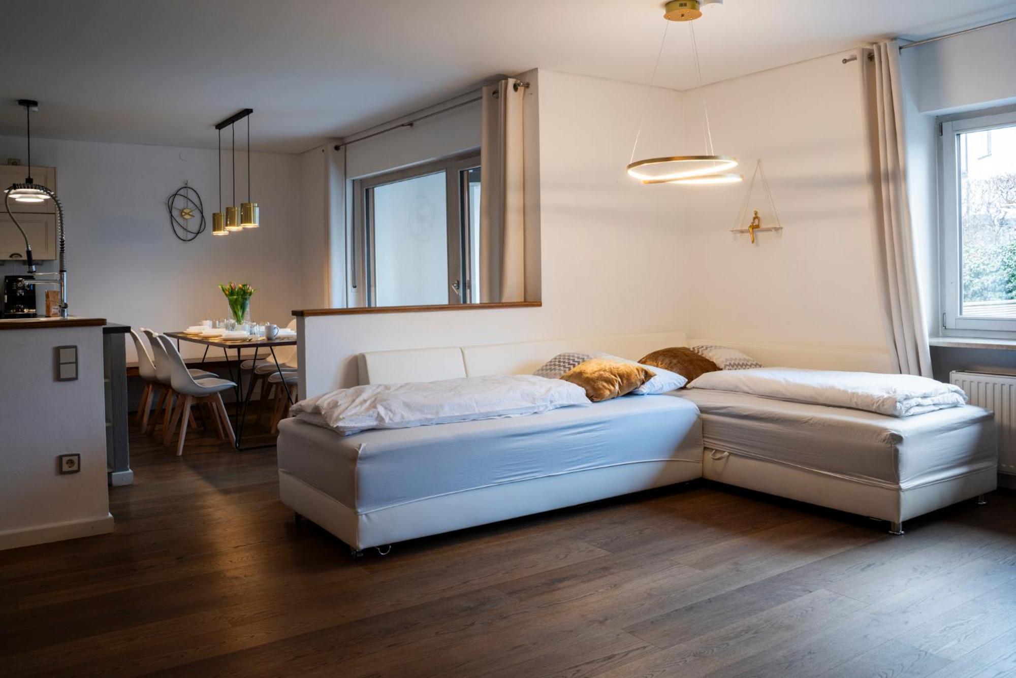 ローゼンハイム130M2 Loft - Balkon, Smart Tv, Badewanne, Kaffeeアパートメント エクステリア 写真